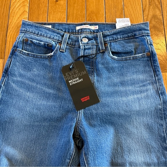 New NWT $98 Levi’s Premium Wedgie Straight Women’s Sz 28 X 26 Denim Blue Jeans - Picture 4 of 10